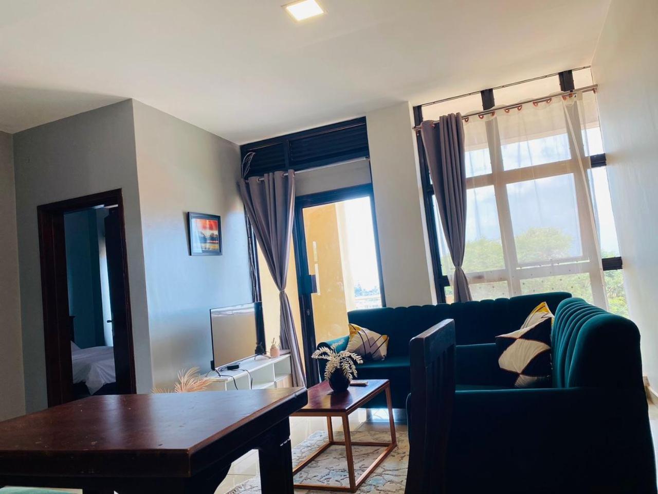 Eika Suites At Acacia كامبالا المظهر الخارجي الصورة